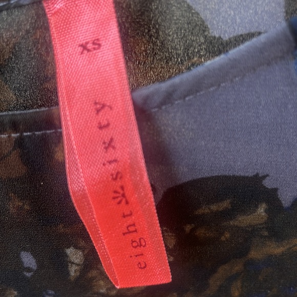 Floral blouse - Picture 2 of 8